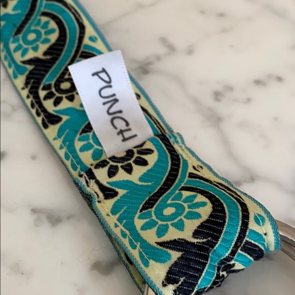 Thick fabric belt with silver buckle - Picture 2 of 2